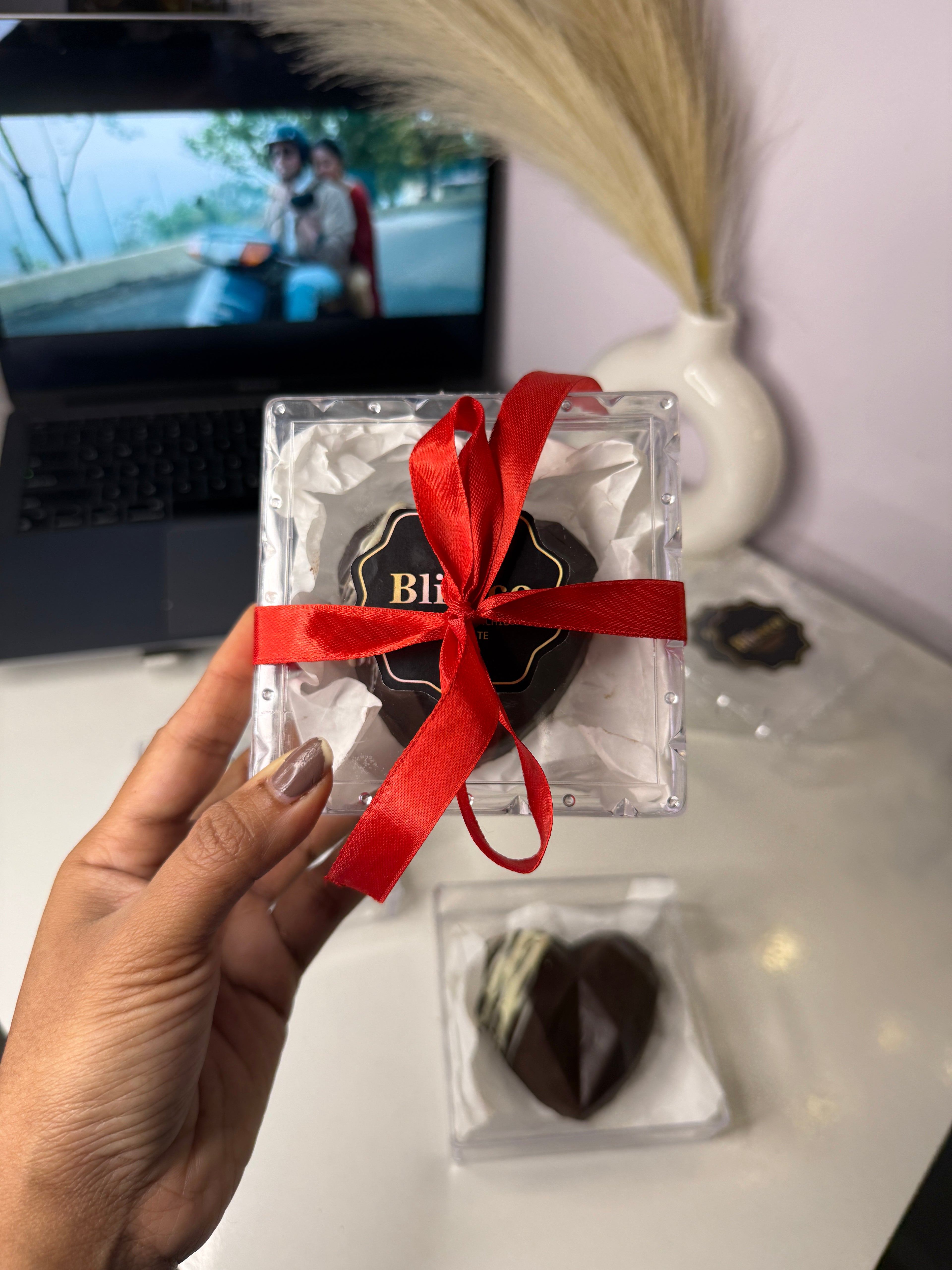 Diamond Heart Kunafa Chocolate Hamper – Valentine’s Special